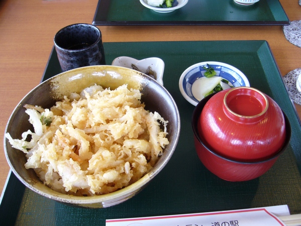 白エビのかき揚げ丼